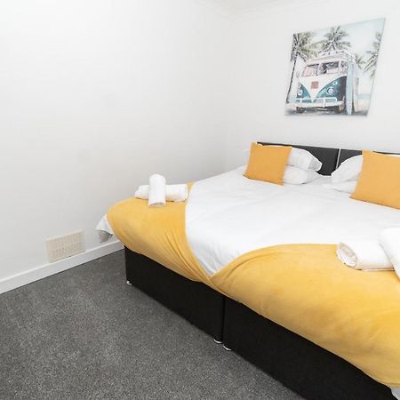 Business Friendly 3Br Home - King Size Beds & Centrally Located Swansea Exterior photo