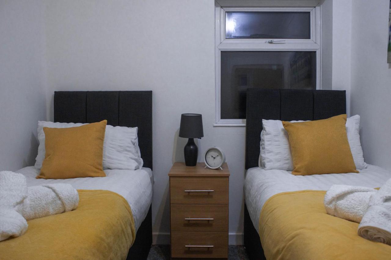 Business Friendly 3Br Home - King Size Beds & Centrally Located Swansea Exterior photo